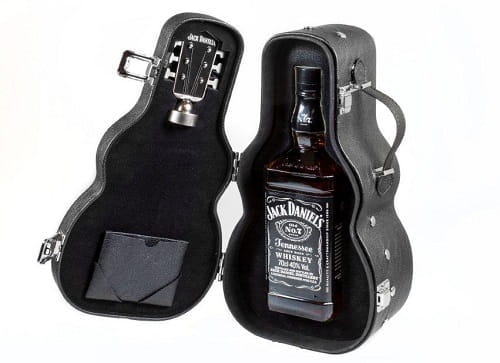 JACK-DANIELS-GUITAR-PACK-0,7L--40.jpg
