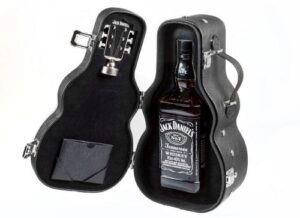 JACK-DANIELS-GUITAR-PACK-0,7L--40.jpg